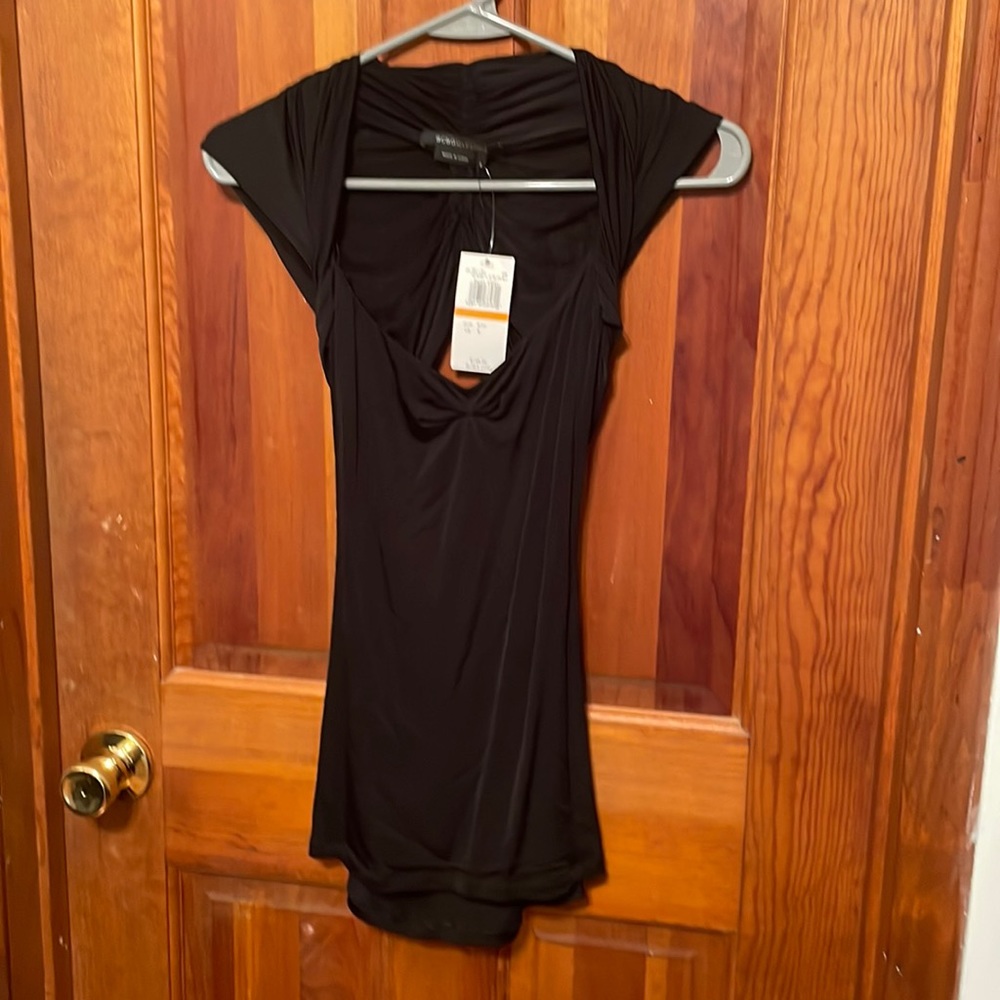 BCBGMAXAZRIA Rayon Cutout Top - Size S new with tags